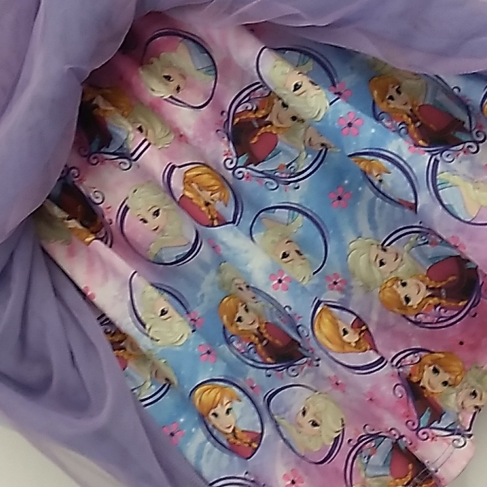 Girl's Disney Frozen Skirt / TUTU sz  7 / 8 PRETTY!